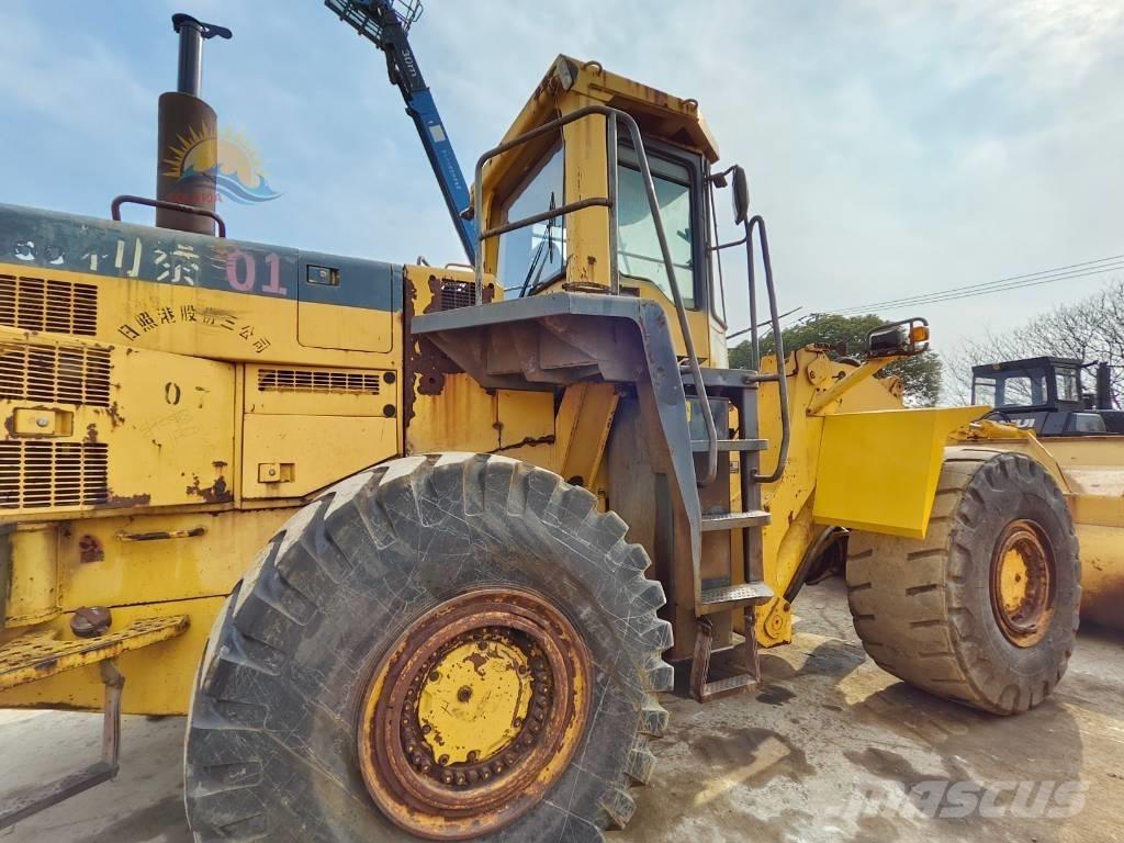 Komatsu WA 500-3 Kolové nakladače