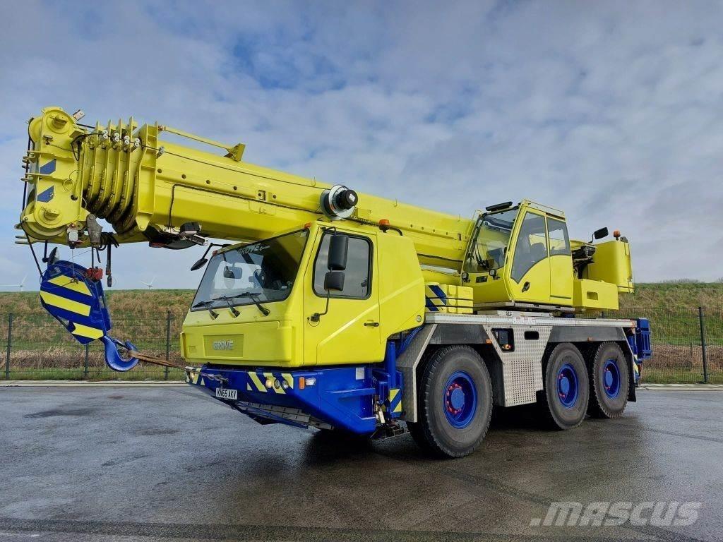 Grove GMK3060 Univerzální terénní jeřáby