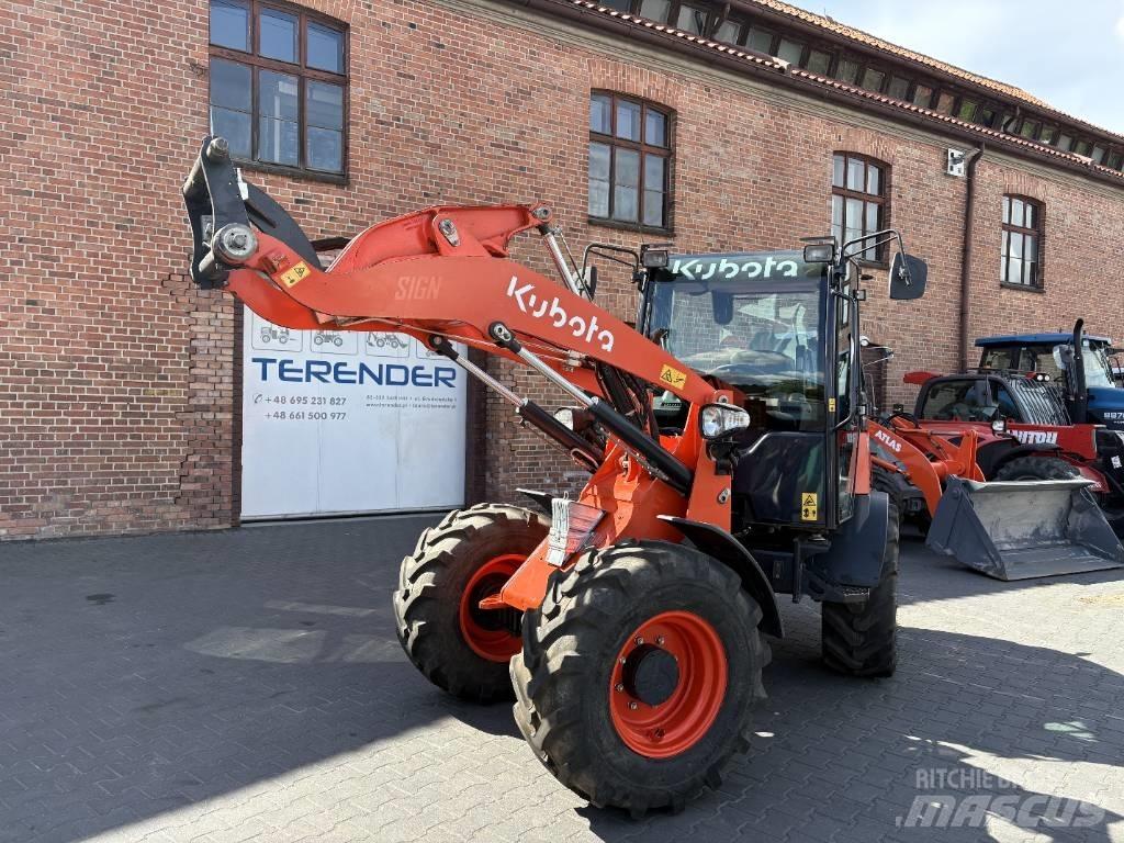 Kubota R 082 Kolové nakladače