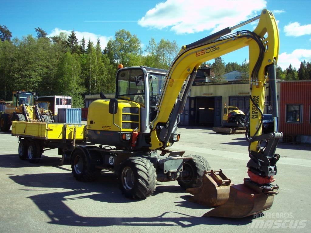 Neuson 6503-2 30Km/h Kolová rýpadla