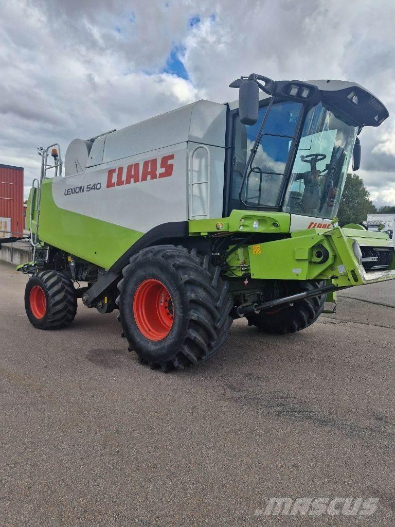 CLAAS Lexion 540 Sklízecí mlátičky