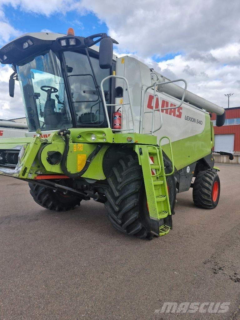 CLAAS Lexion 540 Sklízecí mlátičky