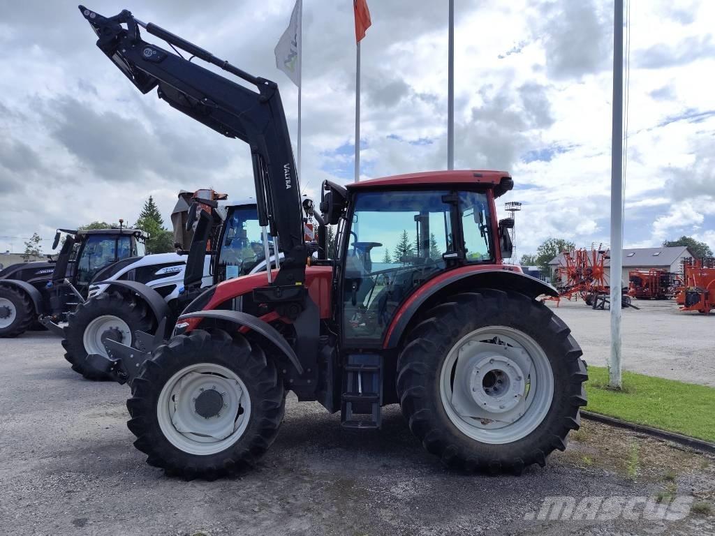 Valtra A 135 Traktory