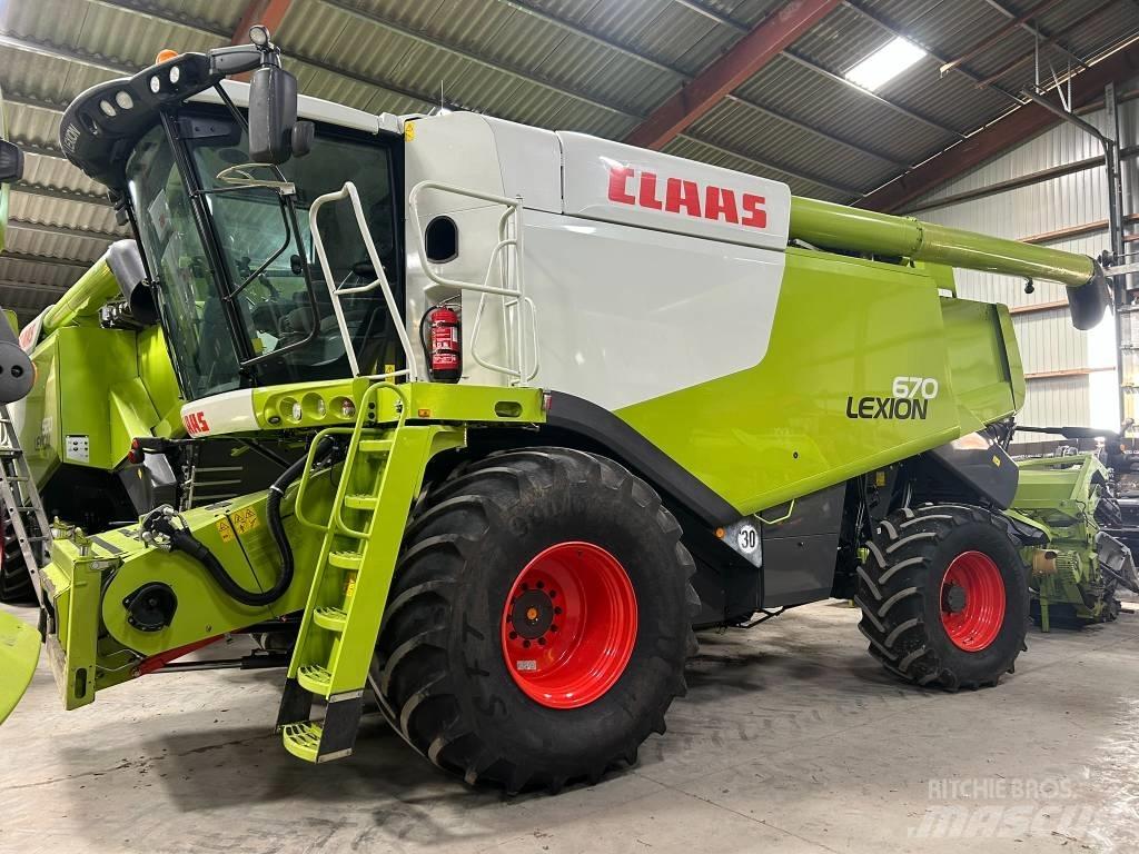 CLAAS Lexion 670 Sklízecí mlátičky