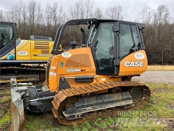 CASE 650M WT Pásové dozery