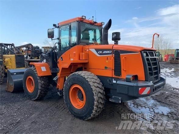 Doosan DL220-5 Kolové nakladače
