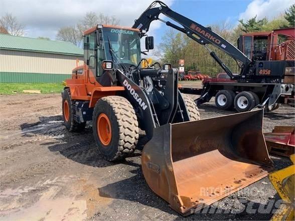 Doosan DL220-5 Kolové nakladače