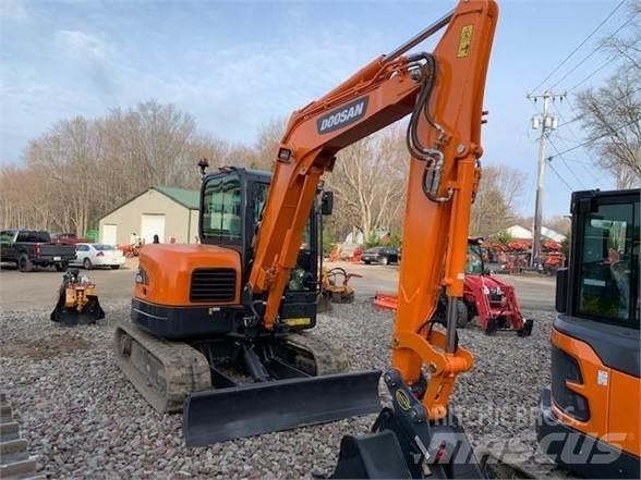 Doosan DX62R-3 Pásová rýpadla