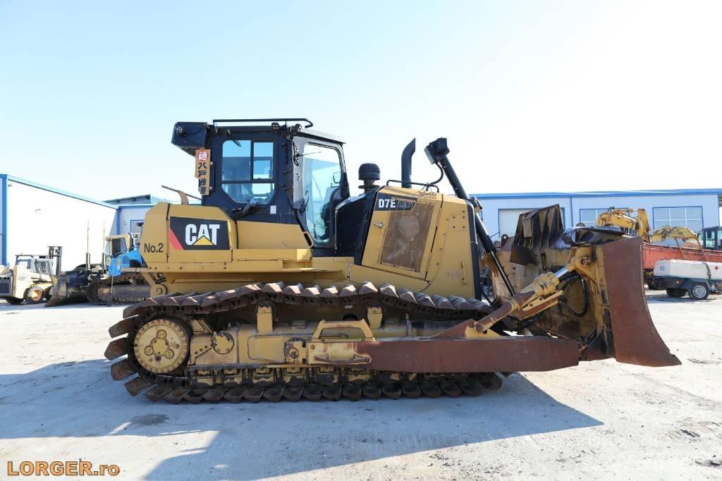 CAT D 7 E LGP Pásové dozery