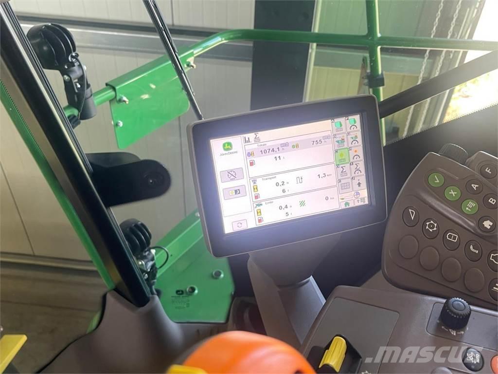 John Deere 8200i Samojízdné sekačky