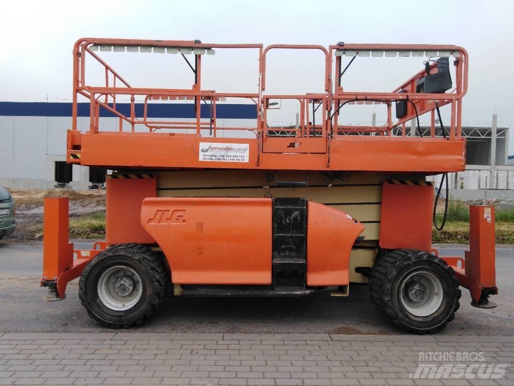 JLG 4393 RT Nůžková zvedací plošina