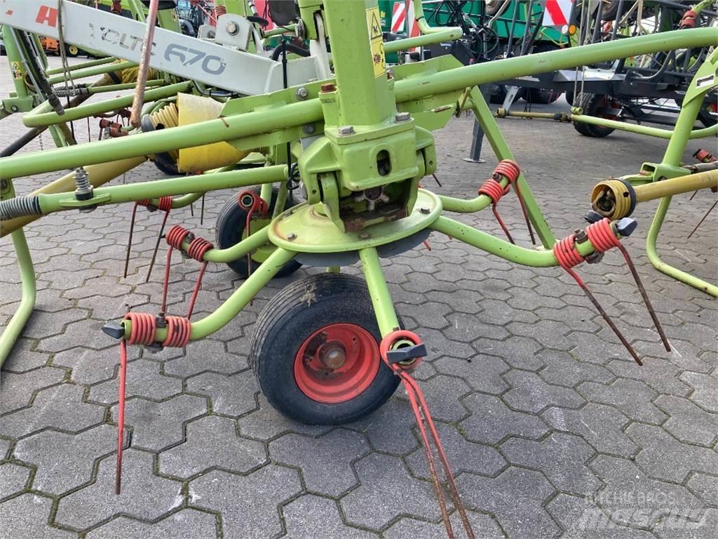 CLAAS Volto 670 Obraceče a shrabovače sena