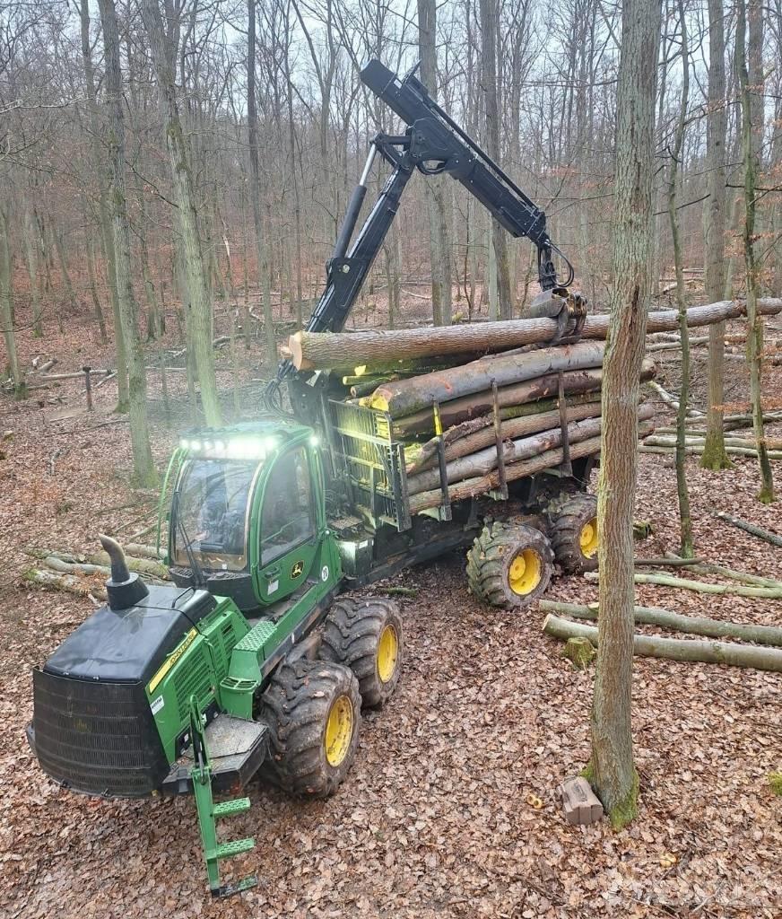 John Deere 1210 G Vyvážecí traktory