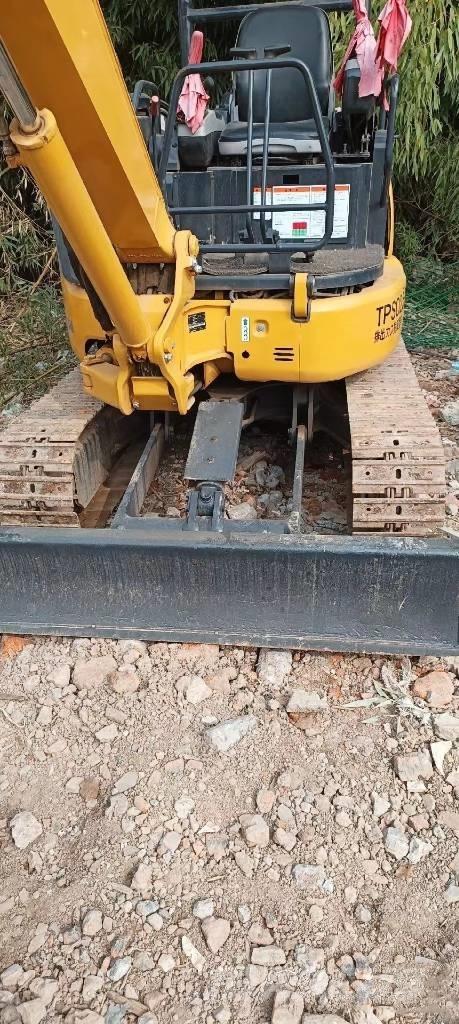 Komatsu PC35 Mini rýpadla < 7t