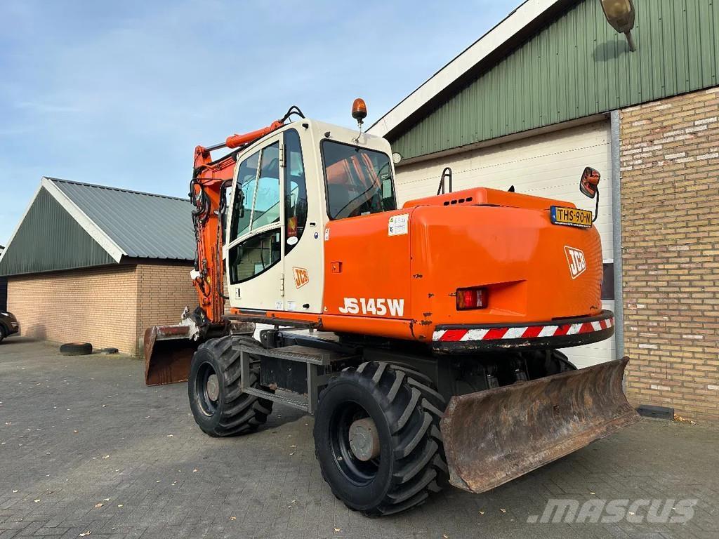 JCB JS145W Kolová rýpadla