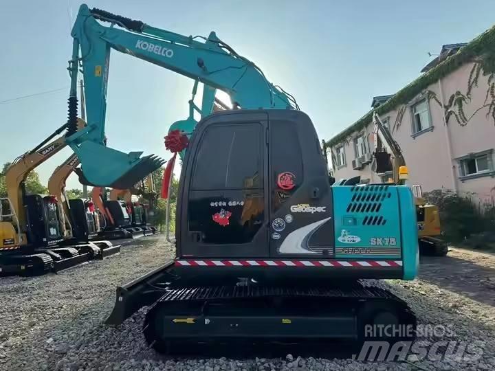 Kobelco SK 75 Pásová rýpadla