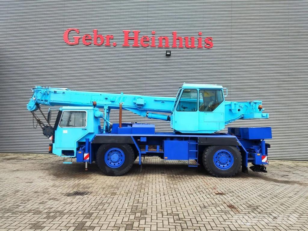 Liebherr LTM 1025 Univerzální terénní jeřáby