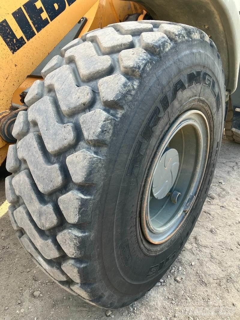 Liebherr L538 Kolové nakladače