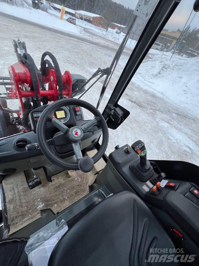 Weidemann 1390 Kolové nakladače