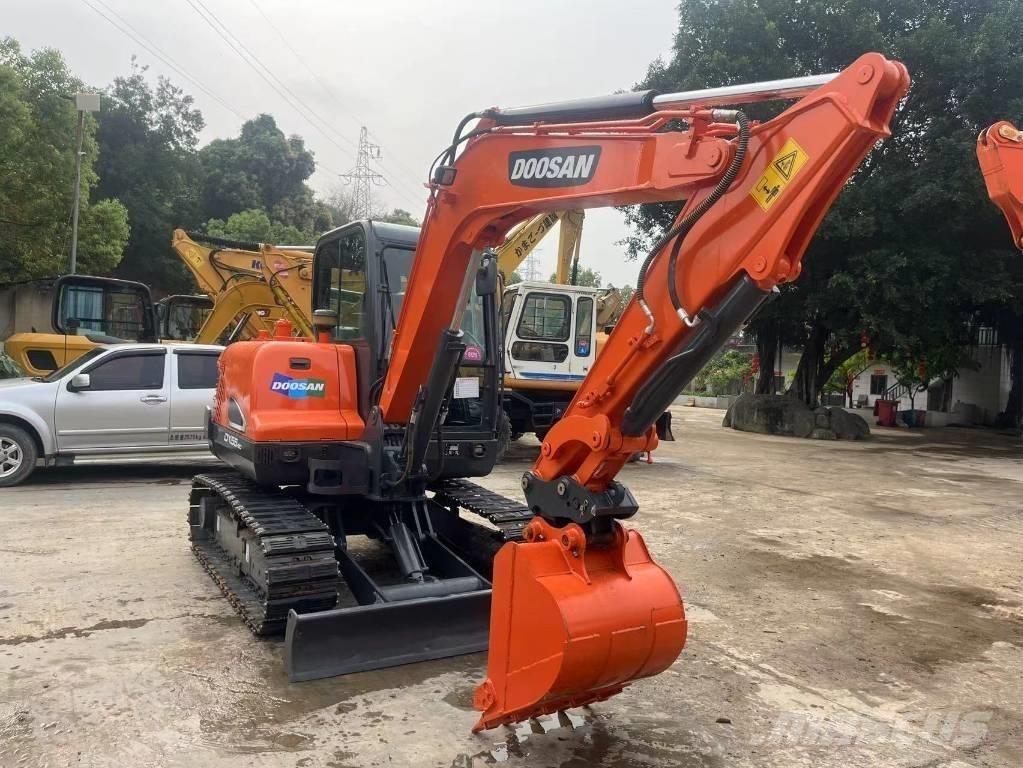 Doosan DX55-9C Mini rýpadla < 7t