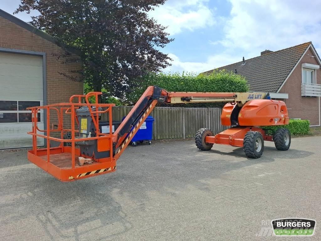 JLG 460SJ Teleskopické plošiny