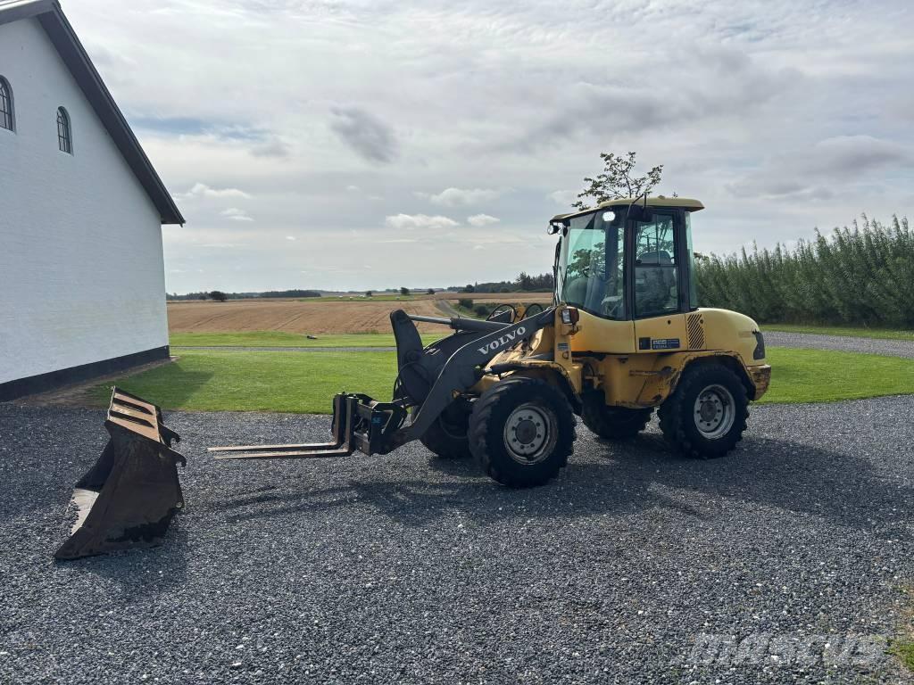Volvo L30 Mininakladače