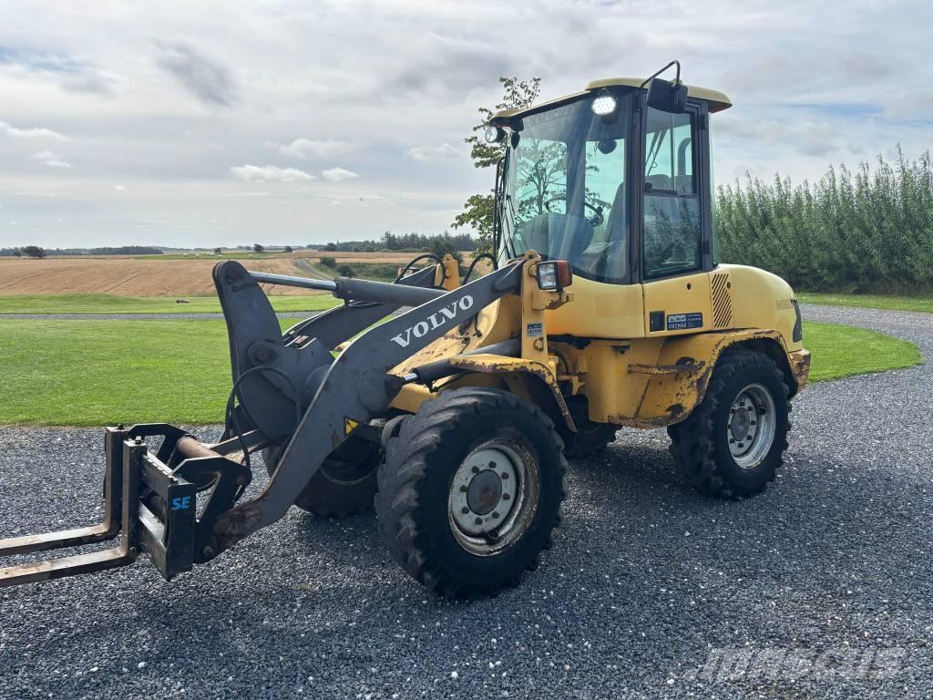 Volvo L30 Mininakladače
