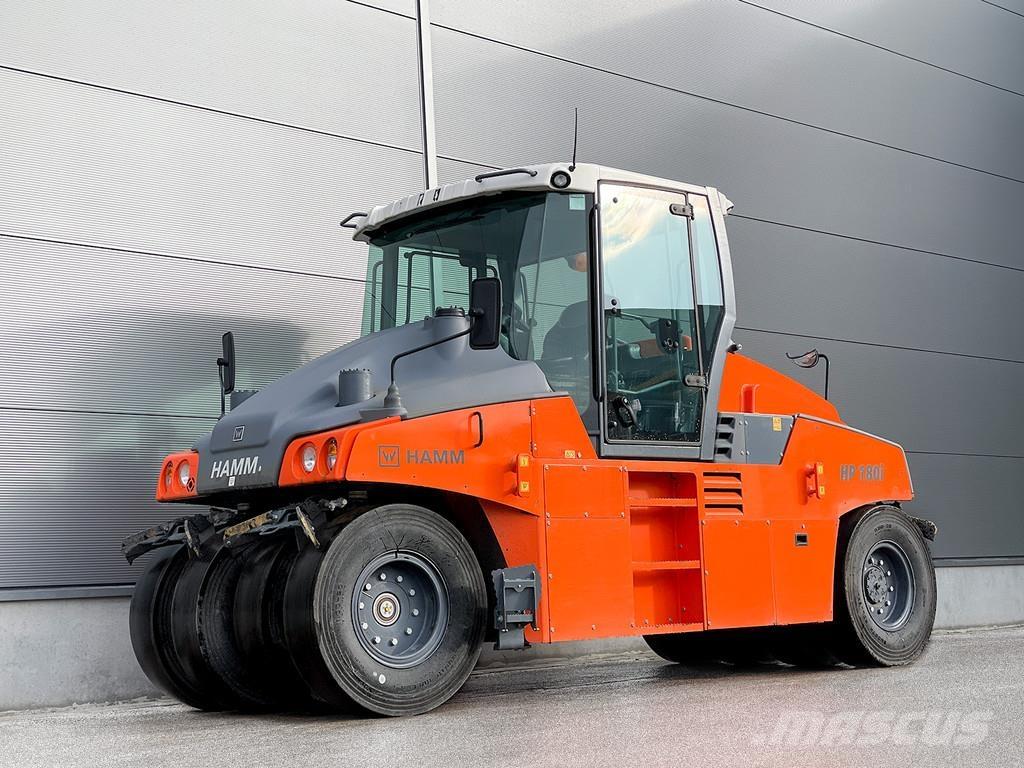 Hamm HP 180I Pneumatikové válce