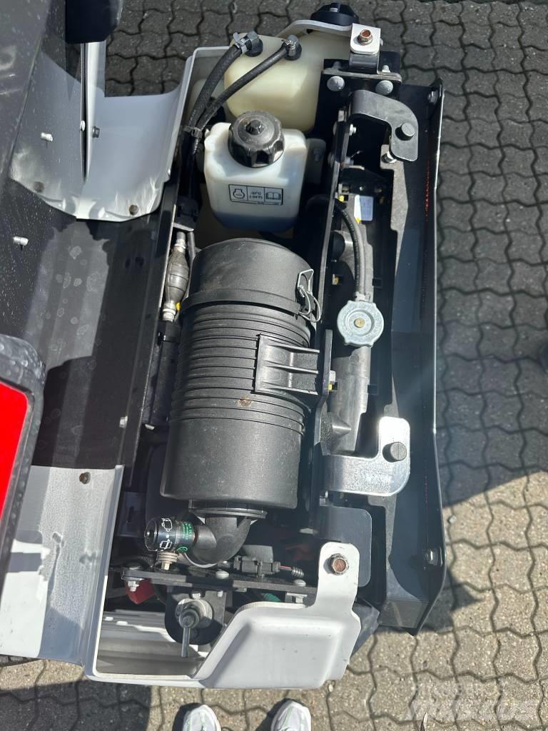 Bobcat L 23 Víceúčelové nakladače