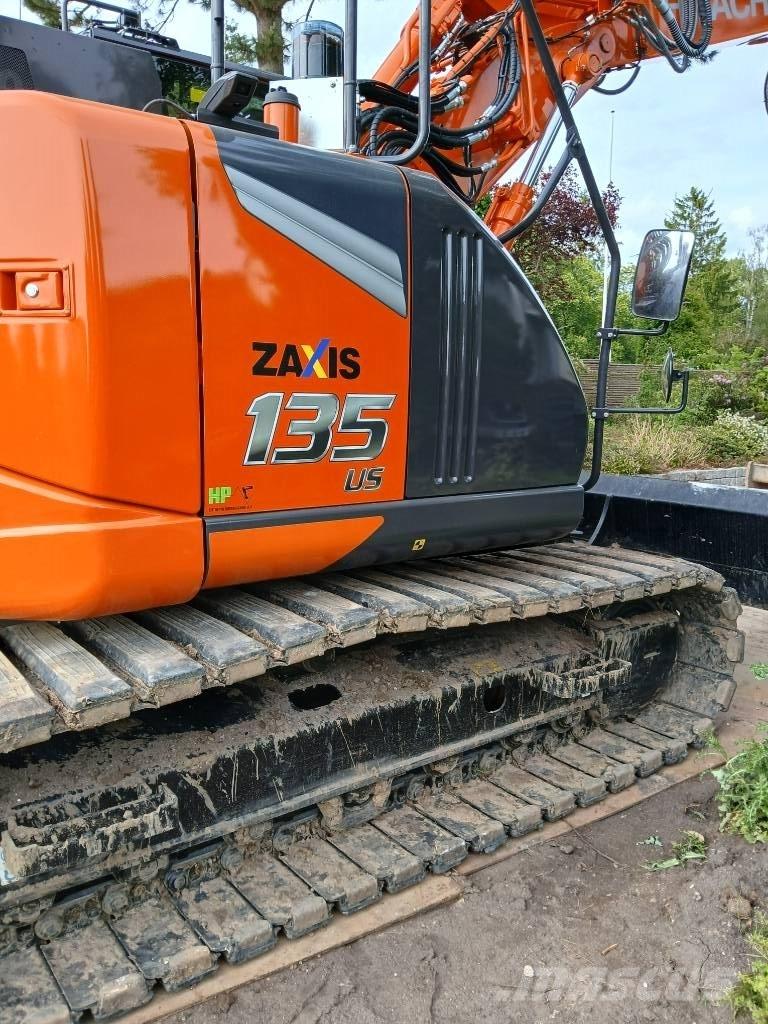 Hitachi ZX 135 US-7 Pásová rýpadla