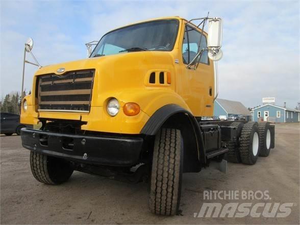 Sterling L7500 Nákladní vozidlo bez nástavby