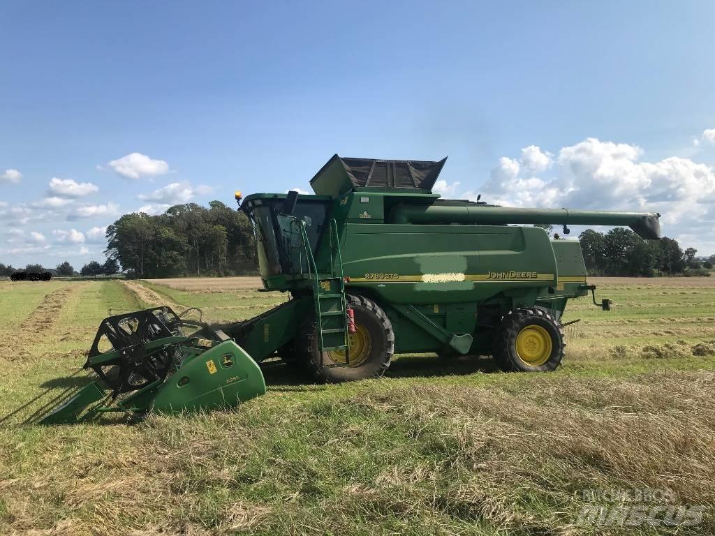 John Deere 9780 CTS Sklízecí mlátičky