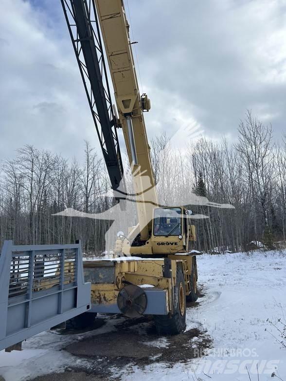 Grove RT740B Jeřáby pro těžký terén