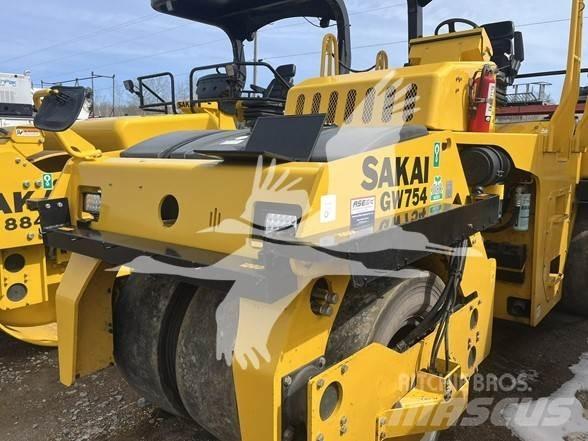 Sakai GW754 Pneumatikové válce