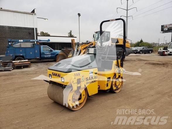 Sakai SW300 Tahačové válce