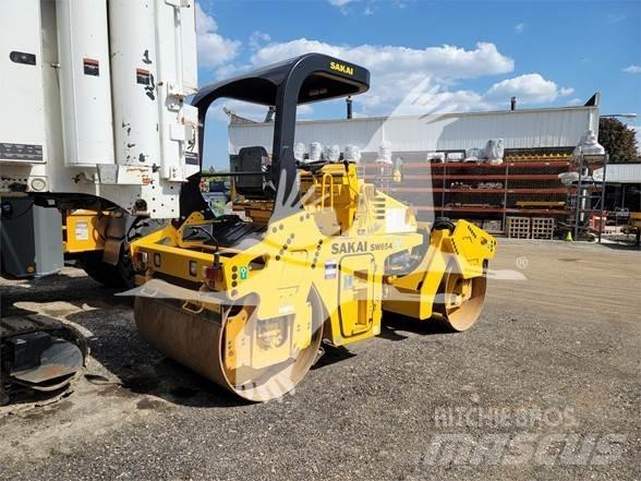 Sakai SW654 Tahačové válce