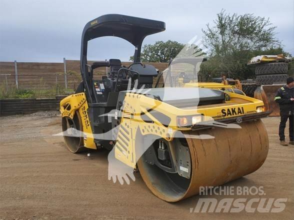 Sakai SW770HF Tahačové válce