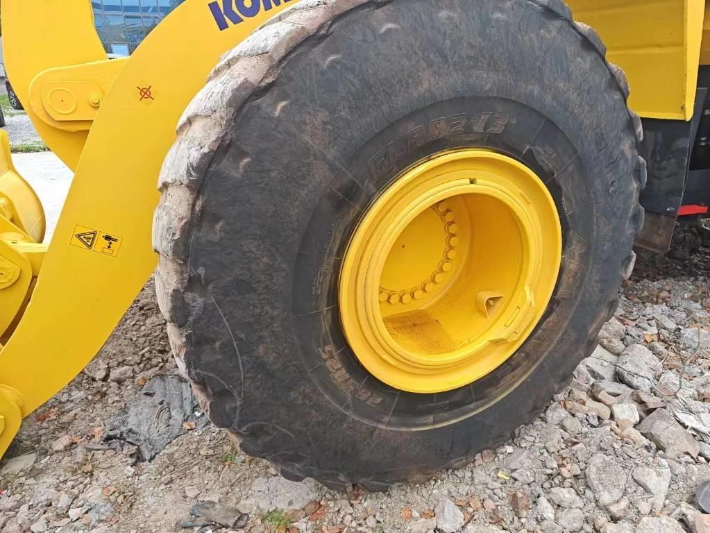 Komatsu WA 470-6 Kolové nakladače