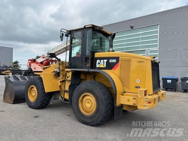 CAT 938 H Kolové nakladače