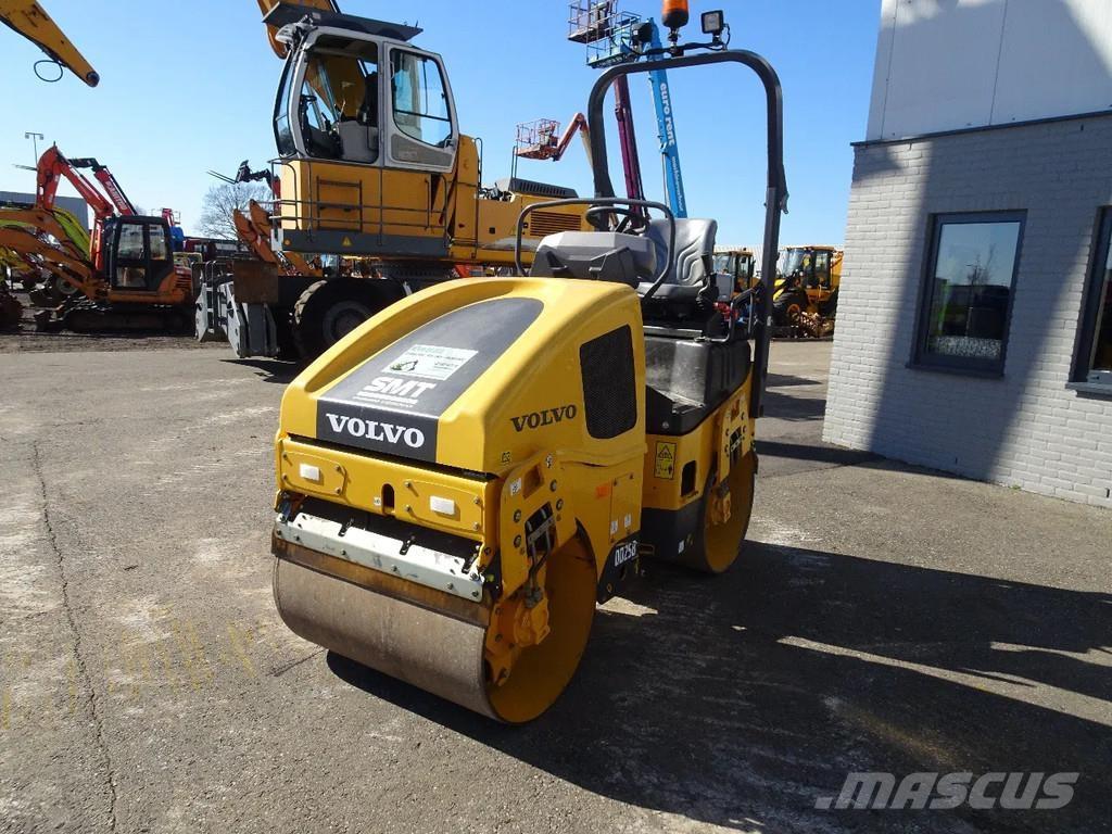 Volvo DD25P Tandemové válce