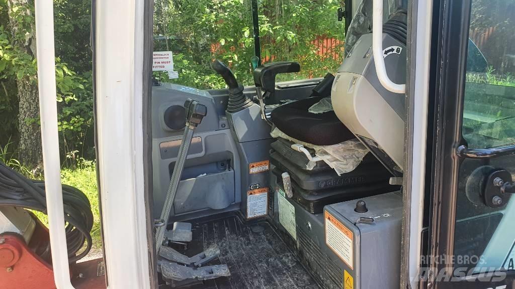 Takeuchi TB235 Mini rýpadla < 7t