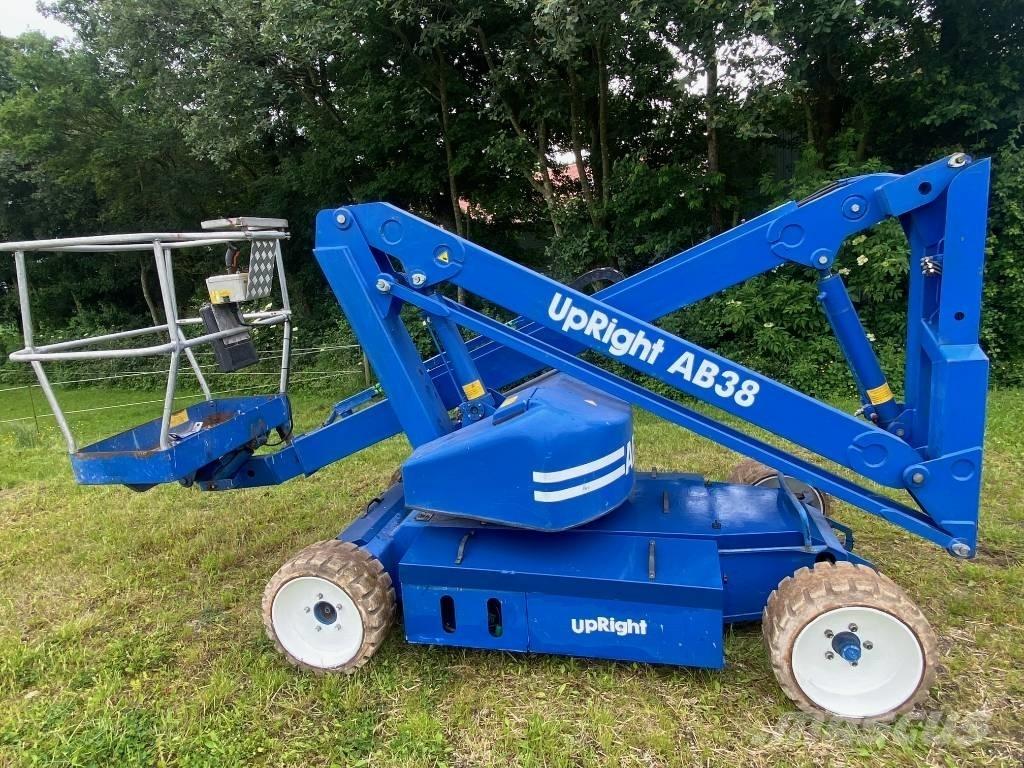 UpRight AB38N Kloubové plošiny