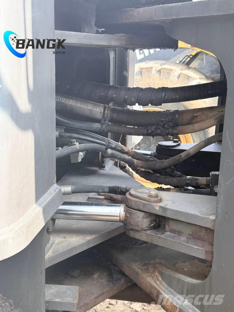 SDLG L 953 Kolové nakladače