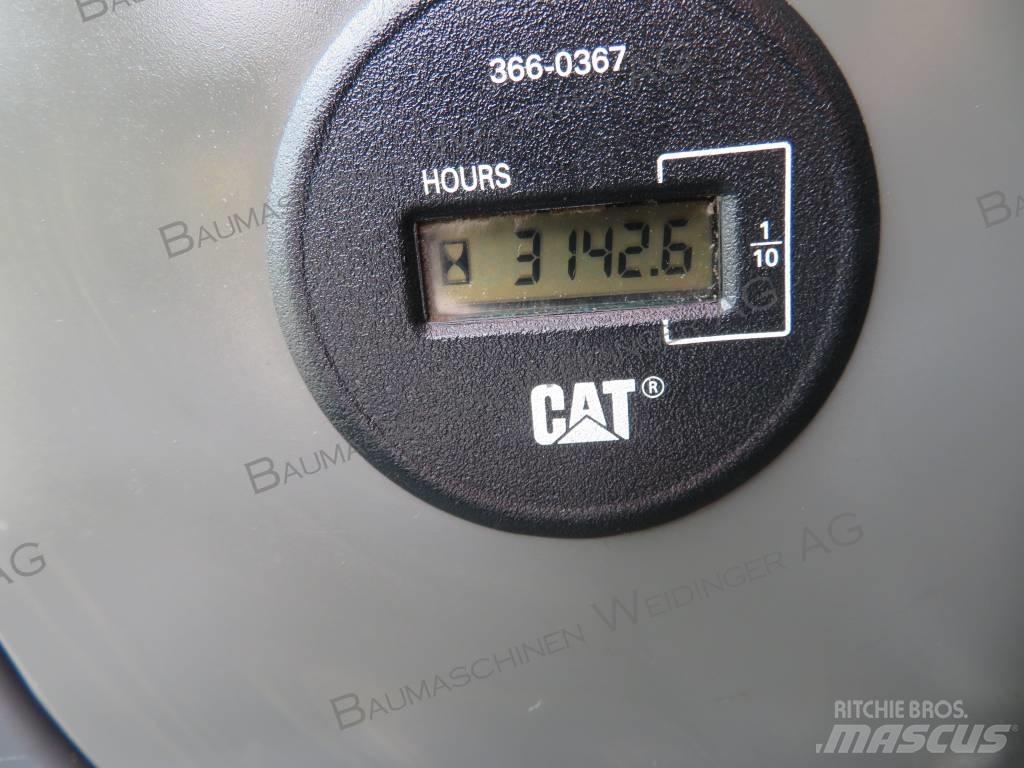 CAT 311 F LRR Pásová rýpadla