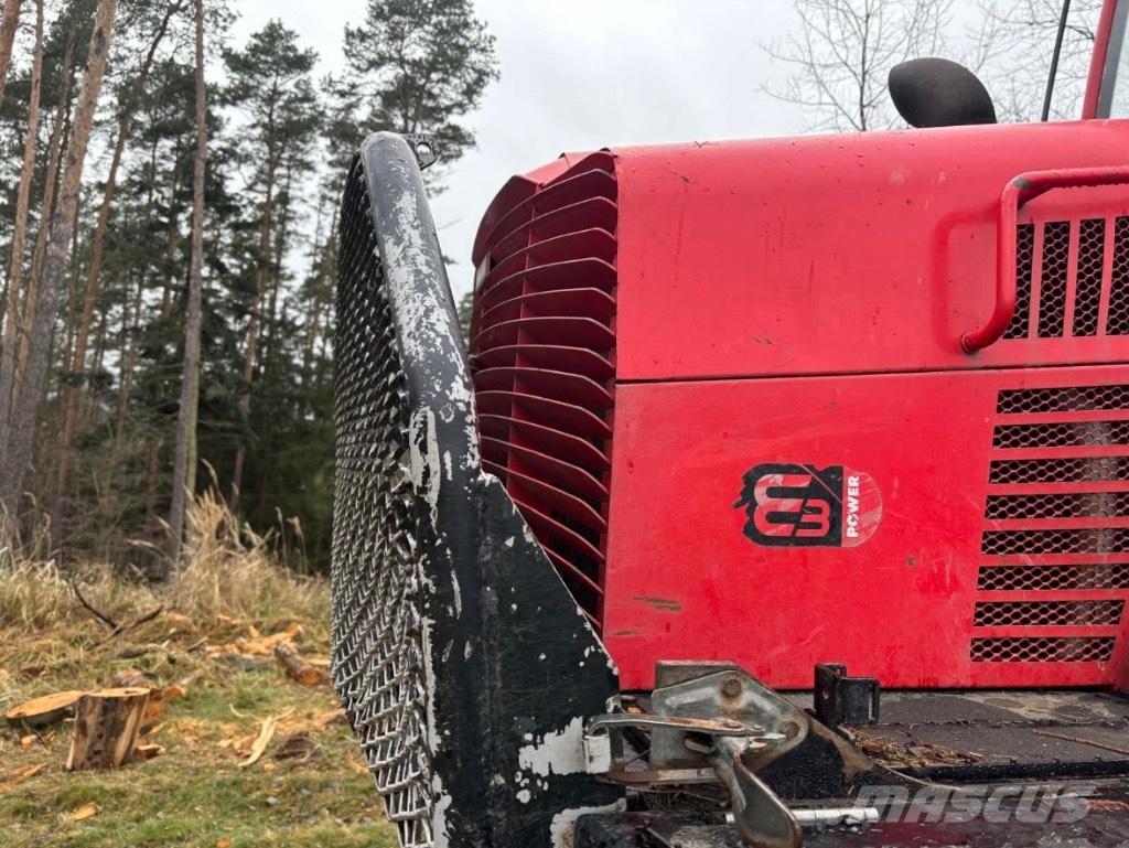 Komatsu 865 Vyvážecí traktory