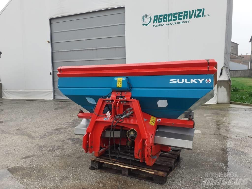 Sulky DPX 194 N. 266 Rozmetadlo minerálních hnojiv