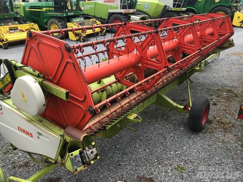 CLAAS Tucano 440 Sklízecí mlátičky