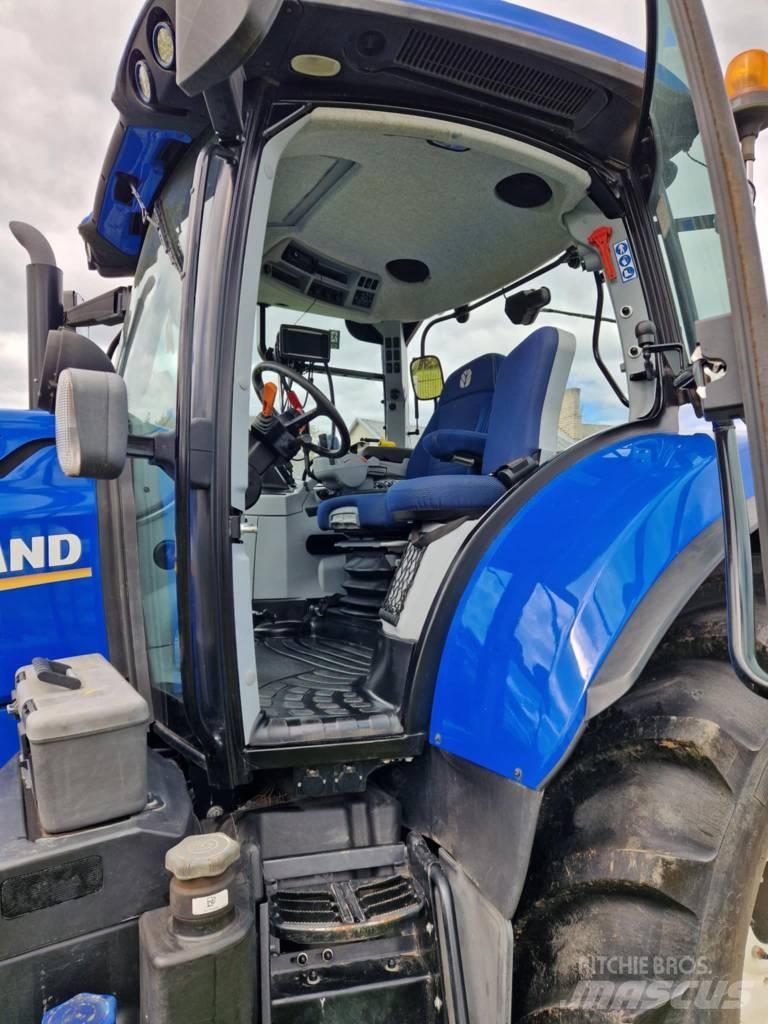 New Holland T 7.210 Traktory