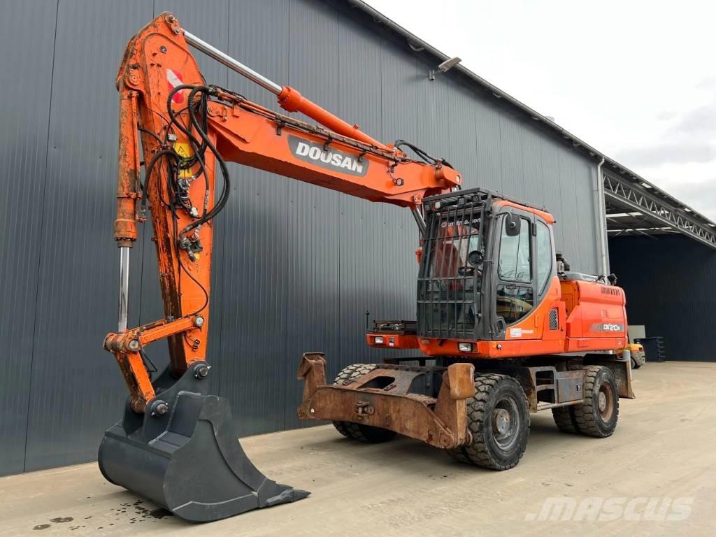 Doosan DX210W Kolová rýpadla