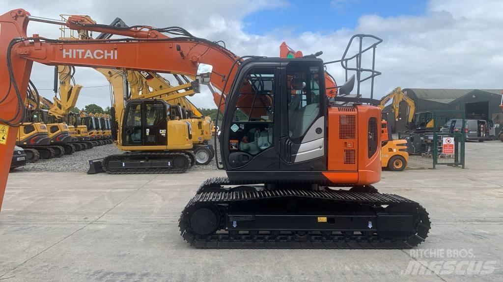 Hitachi ZX 135 US-6 Pásová rýpadla